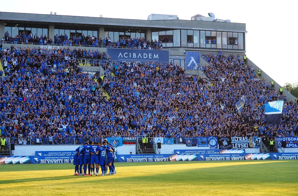 Над 10 000 на "Герена" за столичното дерби, интересът остава голям