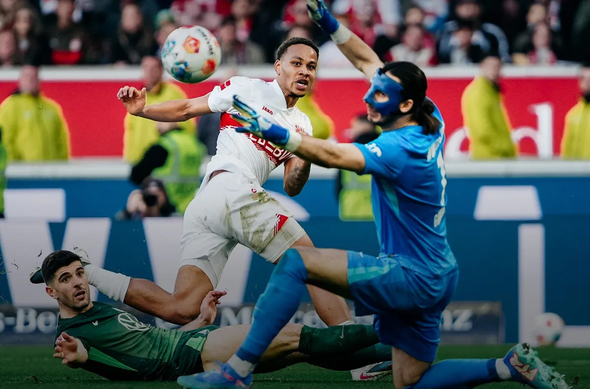 Щутгарт мачка с 4:0 в Бундеслигата (ВИДЕО)