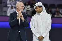 Джани Инфантино иска червени картони за футболисти, които си крият устата при вербални конфликти на терена