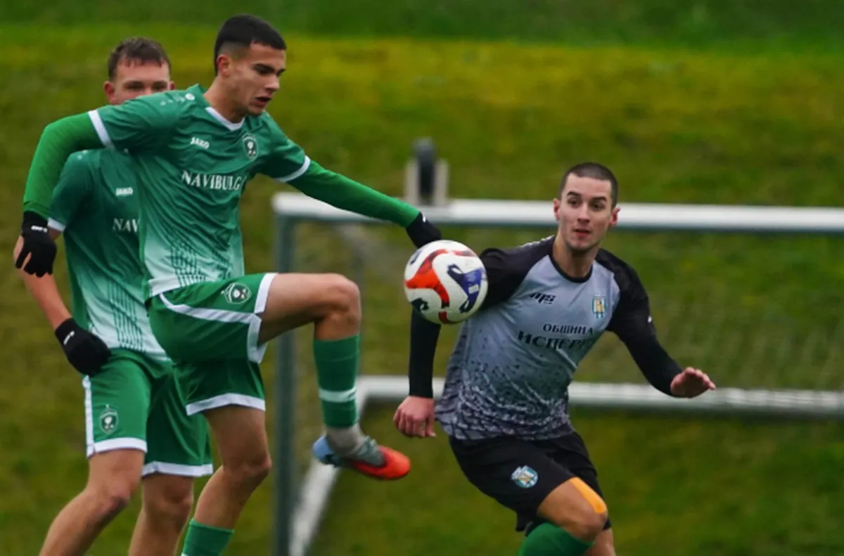 Лудогорец III разби Фратрия II като гост