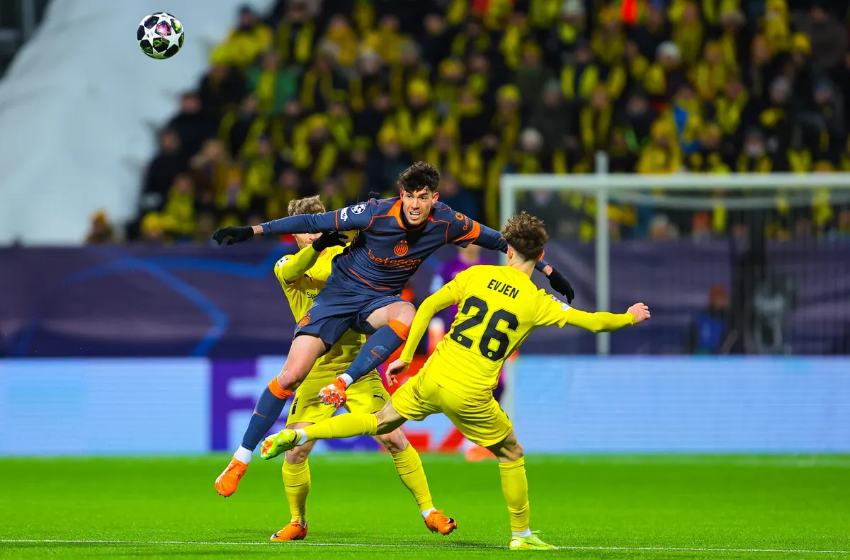 Арсенал отново поглежда към Алесандро Бастони