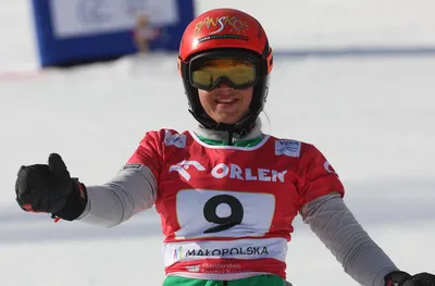 УЖАС! Пиян помете Малена на писта в Чехия