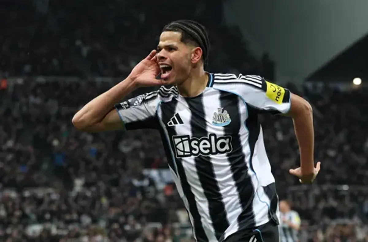 10 от Нюкасъл нанесоха първа загуба на Карик в Ман Юнайтед (ВИДЕО)