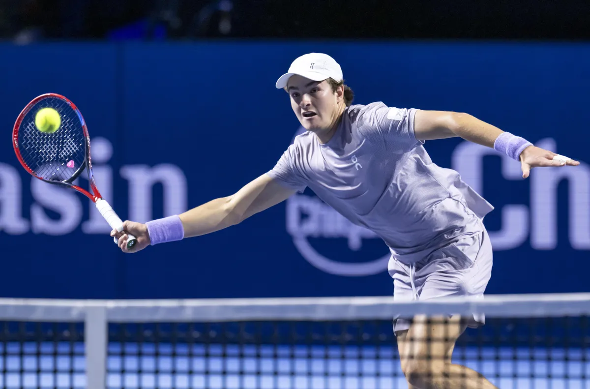 Шаповалов надигра Циципас на старта на турнира по тенис тенис Индиън Уелс