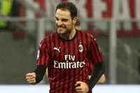 Бивша халф на Милан и национал на Италия прекрати кариерата си