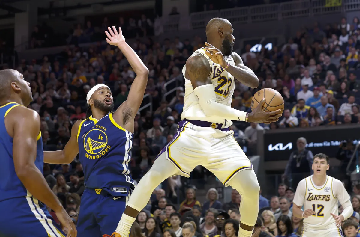 ЛеБрон Джеймс стана играчът с най-много вкарани кошове в НБА