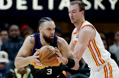 Звезда на Финикс Сънс е бил арестуван