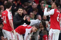 Мечтата на Арсенал за 4 купи остава жива