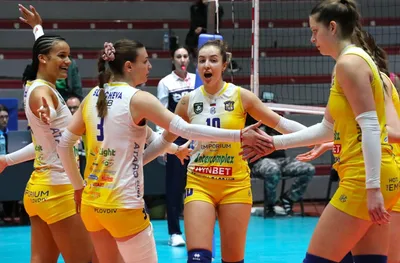 ОБЗОР: Марица, Левски и Славия с победи в женското волейболно първенство