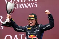 За историята: Никола Цолов с първа победа във Формула 2