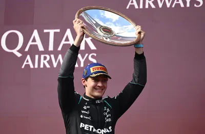 Джордж Ръсел спечели откриващото състезание от сезона във Формула 1 (ВИДЕО)