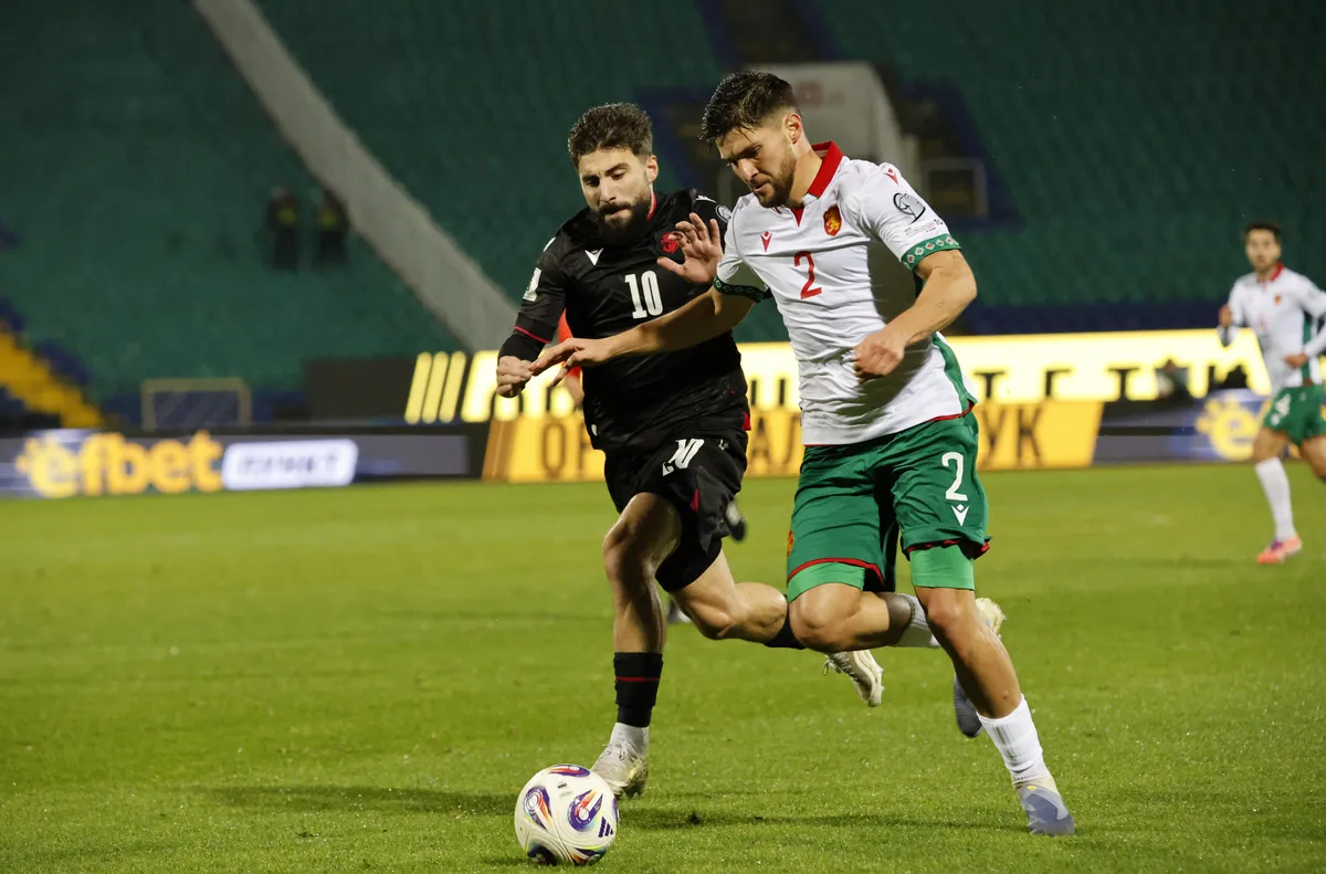 Хееренвеен спечели като гост, Християн Петров влезе от пейката