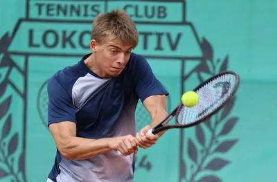 Пьотр Нестеров стартира победоносно в Херсонисос