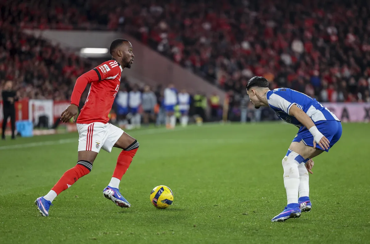 Бенфика се добра до точката срещу Порто, пак изгониха Моуриньо (ВИДЕО)