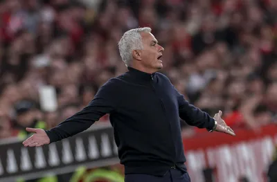 Моуриньо: Съдията каза, че ме е изгонил, защото съм изритал топката към пейката на Порто