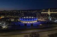 Обновиха фасадното осветление на Двореца на културата и спорта във Варна