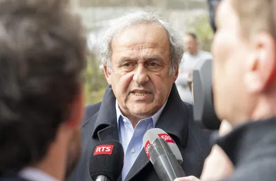 Платини предложи ВАР да се ползва само при засади