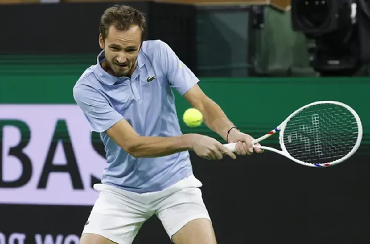 Медведев детронира шампиона в Индиън Уелс за място в топ 4