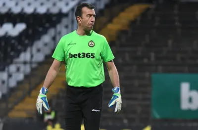 Един живот на вратата: Георги Петков на 50!