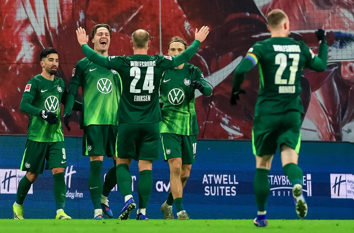 Волфсбург взе важна точка, но не и победата