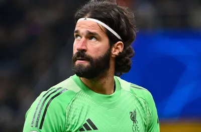 Ливърпул направи важен ход, удължи договора на Алисон