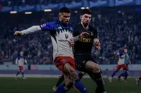 Хамбургер ШФ и Кьолн си тръгнаха с по една точка от последния съботен мач в Бундеслигата (ВИДЕО)