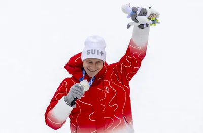 Одермат спечели малкия кристален глобус в супергигантския слалом