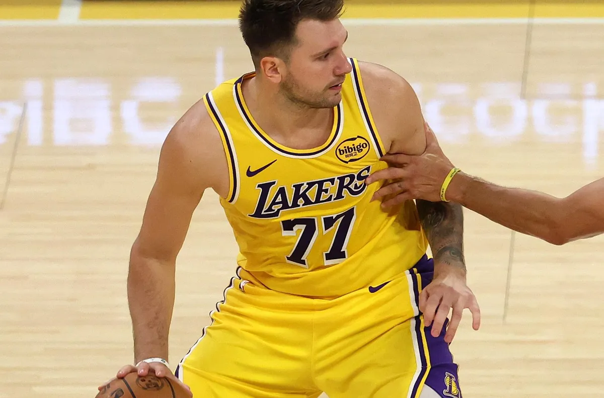 ОБЗОР: Дончич донесе победа на Лейкърс след продължение с кош в последната секунда