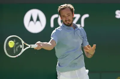 Медведев отрече да оформи “голяма тройка” с Алкарас и Синер