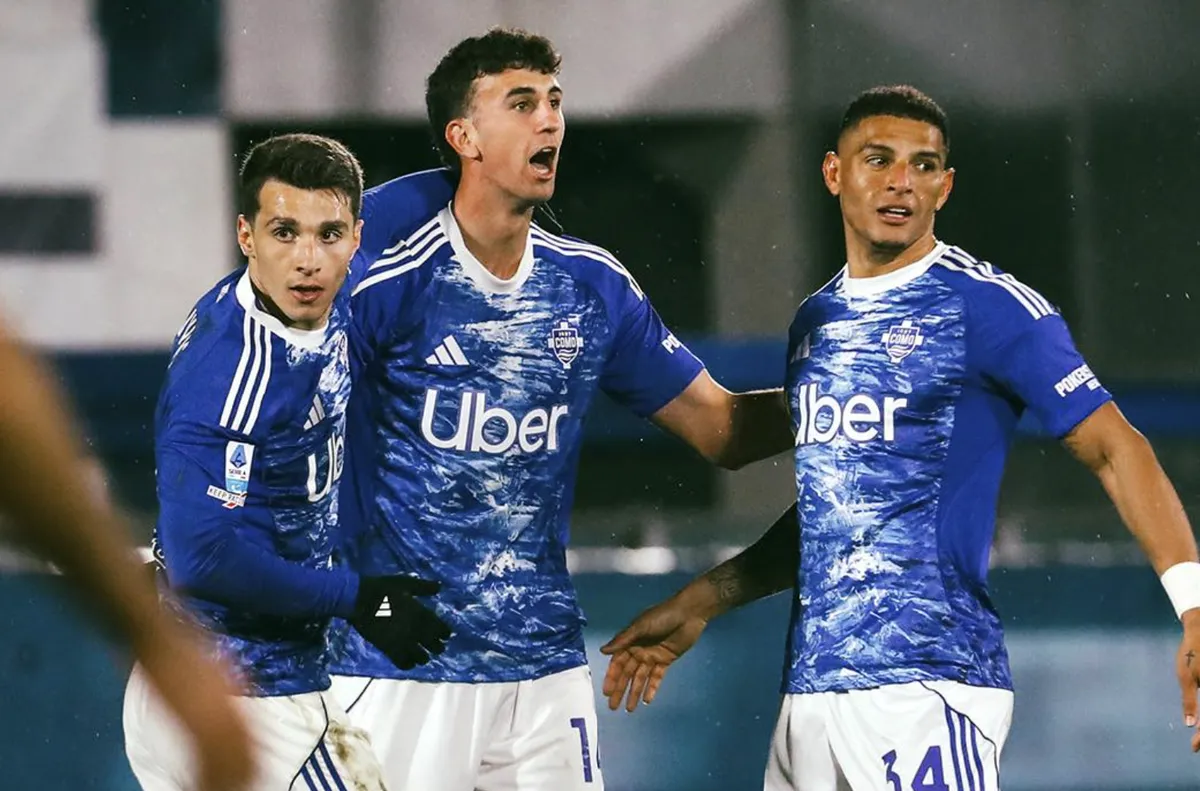 Комо проби в топ 4 след победа с обрат срещу Рома (ВИДЕО)