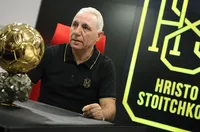 ЦСКА и Христо Стоичков загатнаха голяма новина