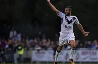 Анди Керъл пое тим от VI дивизия