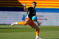 Шок за Барса! Загуби вратаря Жоан Гарсия за 2-3 седмици