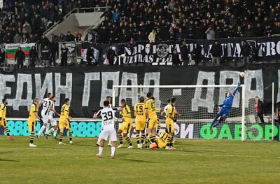 Ботев Пловдив се оглежда за нов треньор