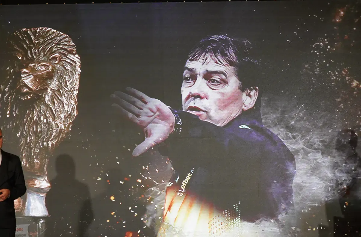 Какво е състоянието на Петър Хубчев? Говори синът му