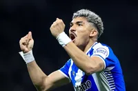 Порто сломи Щутгарт и в реванша в Лига Европа