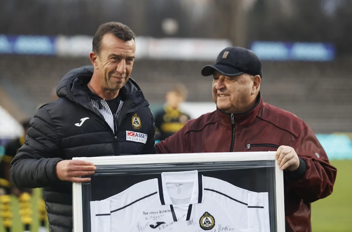 НА ЖИВО: Славия - Ботев (Пловдив) 0:0