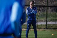 Левски с Кирилов, но без Костадинов