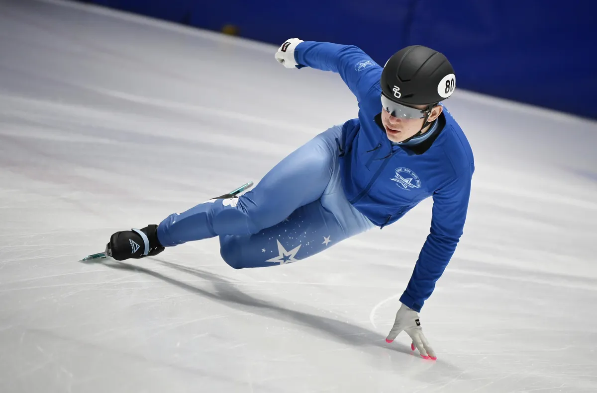 Дончев  и  Кюмюрджиев  с победи на Държавното по шорттрек