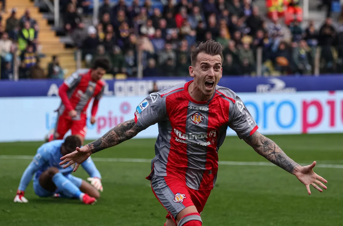 Кремонезе смени треньора и би Парма с 2:0 (ВИДЕО)