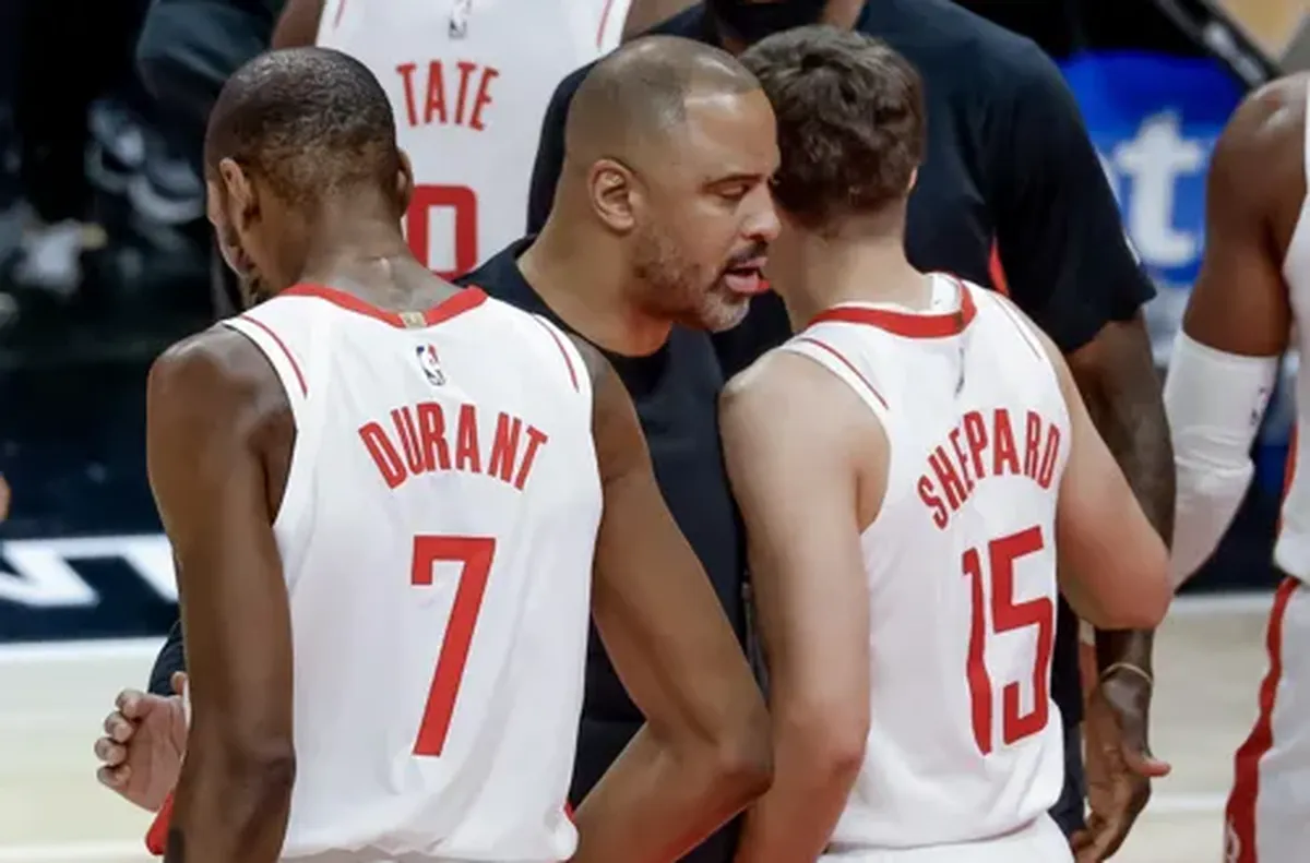 Кевин Дюрант задмина Майкъл Джордан по точки в НБА