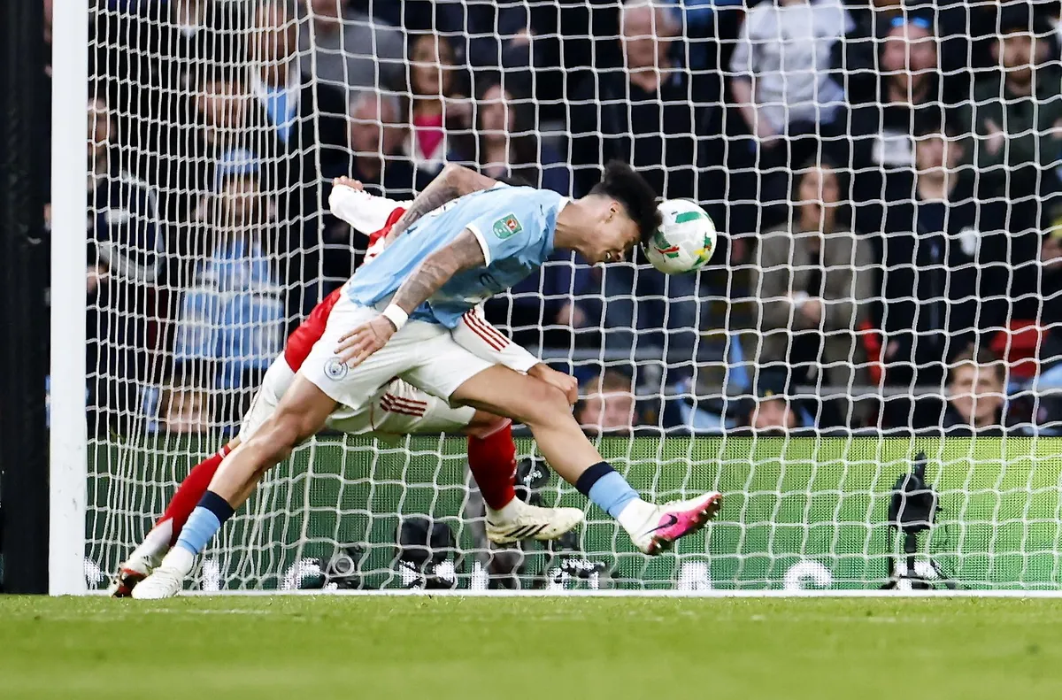 Манчестър Сити прекърши Арсенал за 4 минути на "Уембли"! (ВИДЕО)