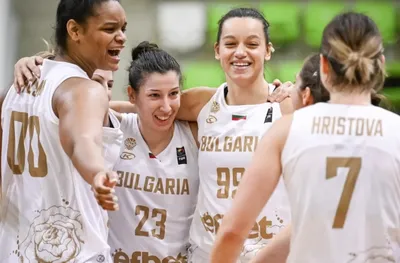 Баскетболистките срещу Израел, Люксембург, Нидерландия, Дания и Австрия