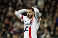 На Острова: Арсенал се насочи към Кварацхелия