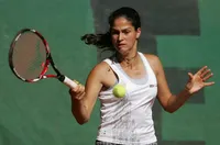 Шиникова е на четвъртфинал в Египет