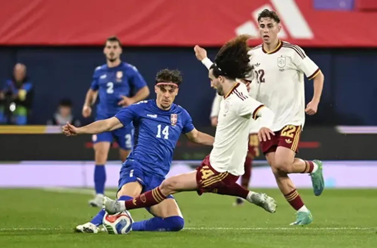 Ла Фурия Роха нямаше проблеми със западните ни съседи Испания