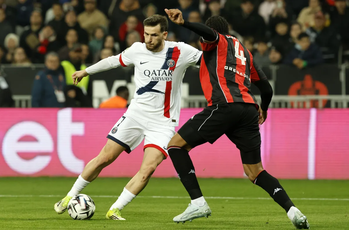 ПСЖ няма да продава Кварацхелия