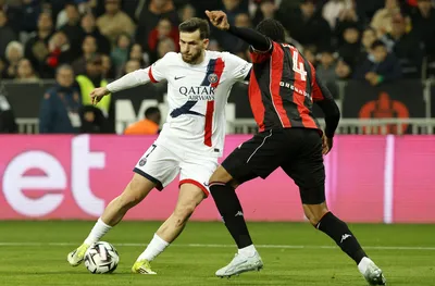 ПСЖ няма да продава Кварацхелия