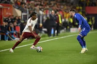 Испанският лагер успокои Барселона за Ямал