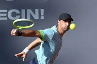 Мико Кузманов само на крачка от основната схема на ATP 250 в Букурещ